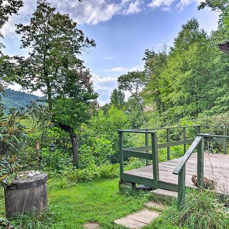 Peaceful Spruce Pine Cabin On 8 Acres With 2 Decks! エクステリア 写真